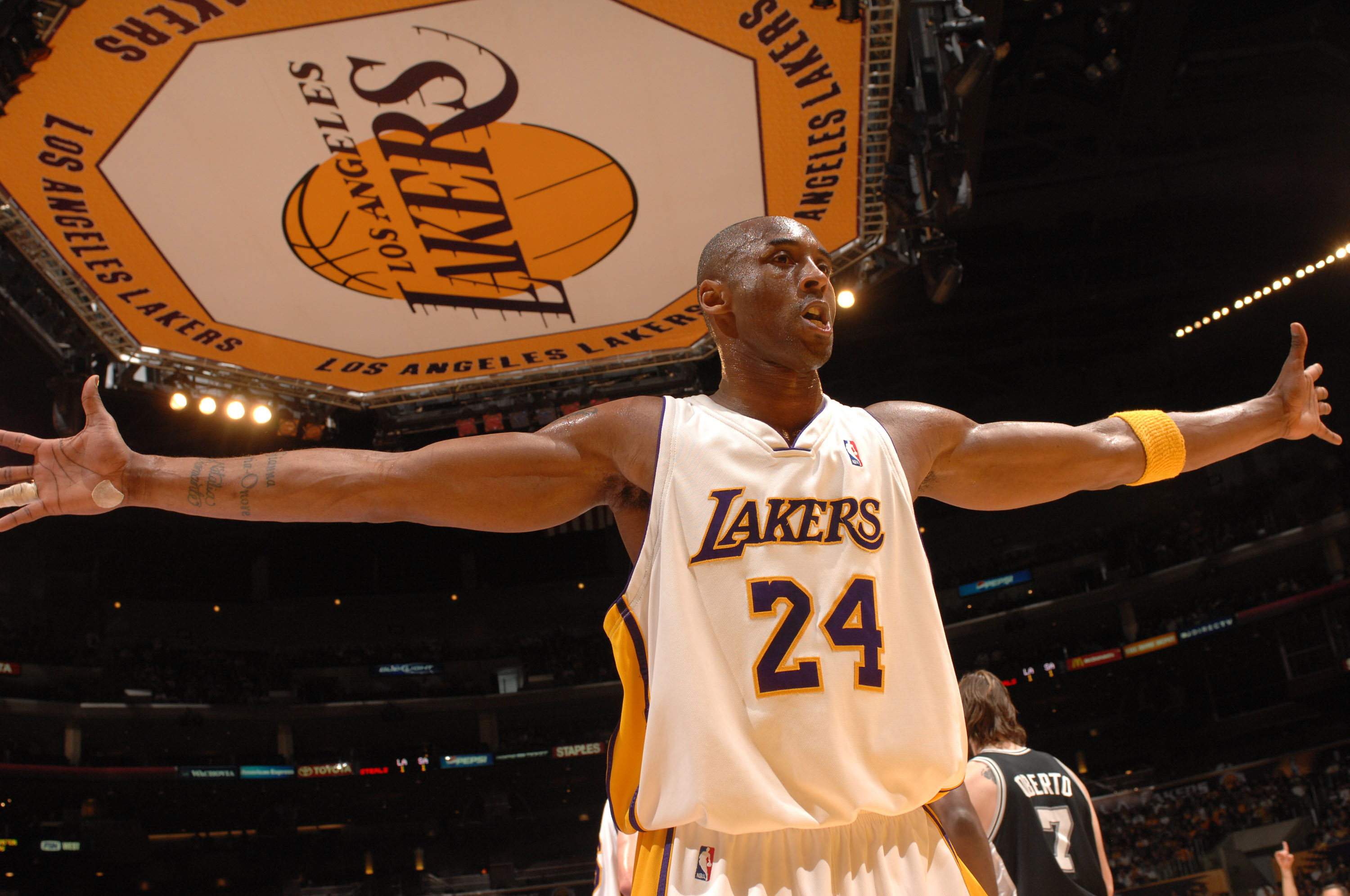 而西班牙在 而西班牙在